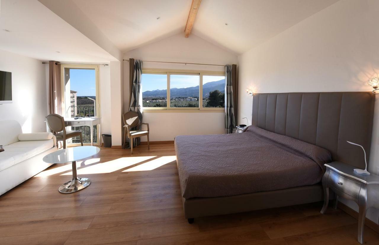 Hotel Castellu Rossu Lucciana  Zewnętrze zdjęcie